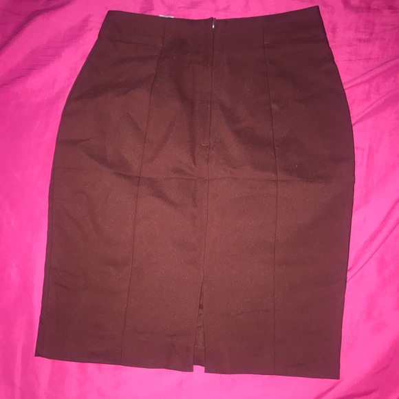 Maroon Mid-Length Business Skirt - Picture 2 of 3